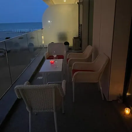 Sea On 33